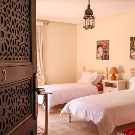 Tiguemine Sarah Hotel Douar Akkara Kültér fotó