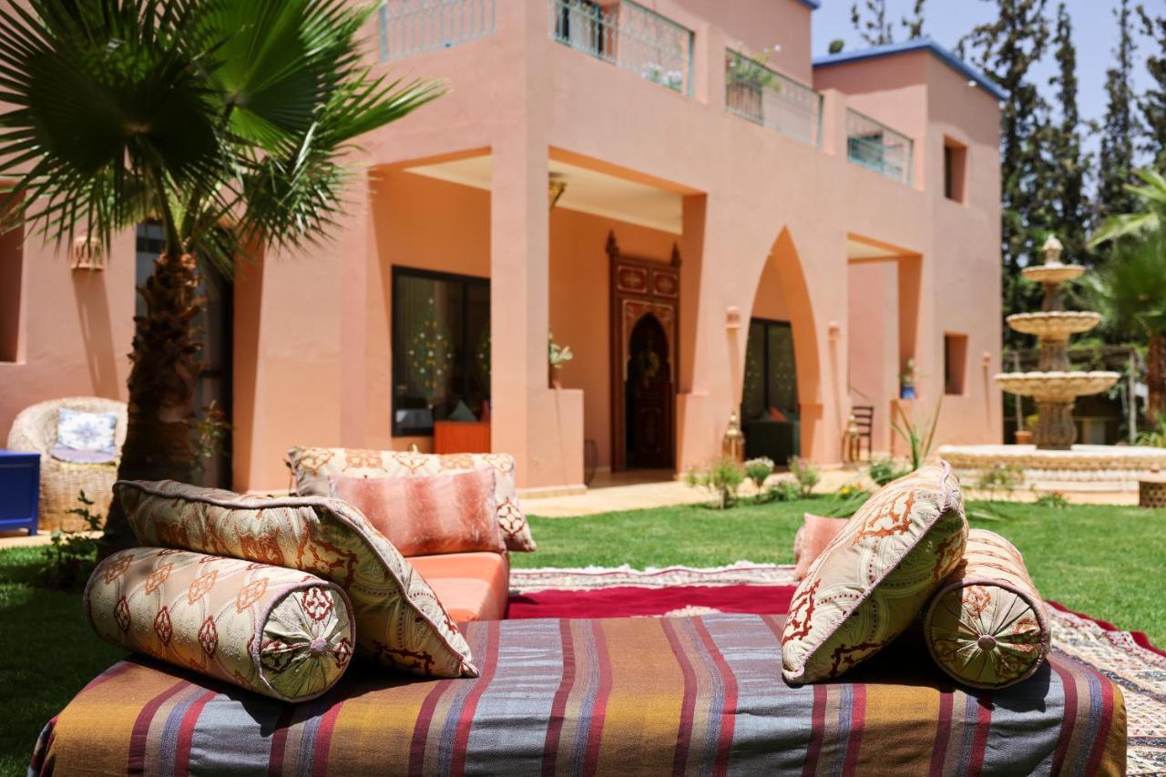 Tiguemine Sarah Hotel Douar Akkara Kültér fotó
