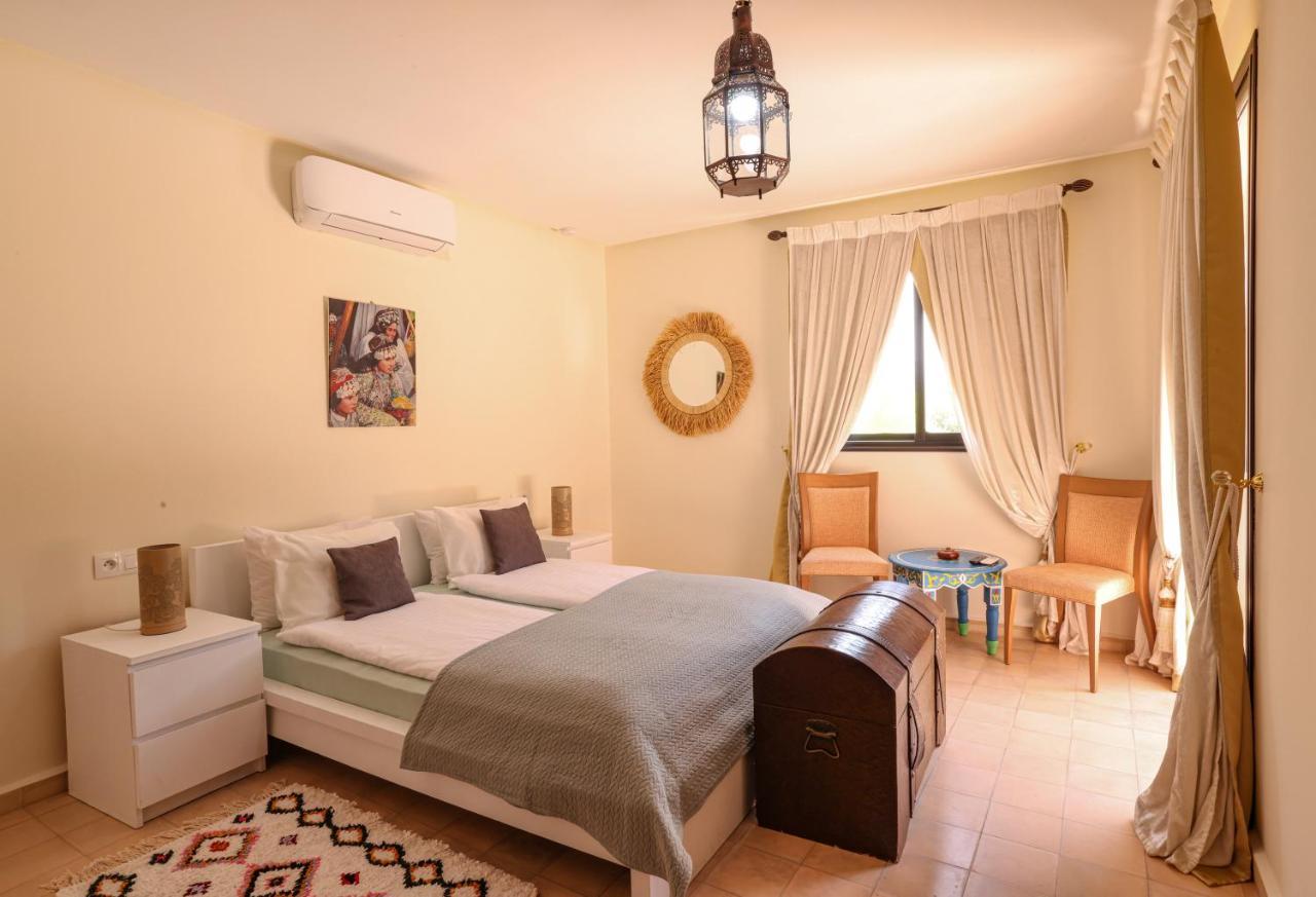 Tiguemine Sarah Hotel Douar Akkara Kültér fotó