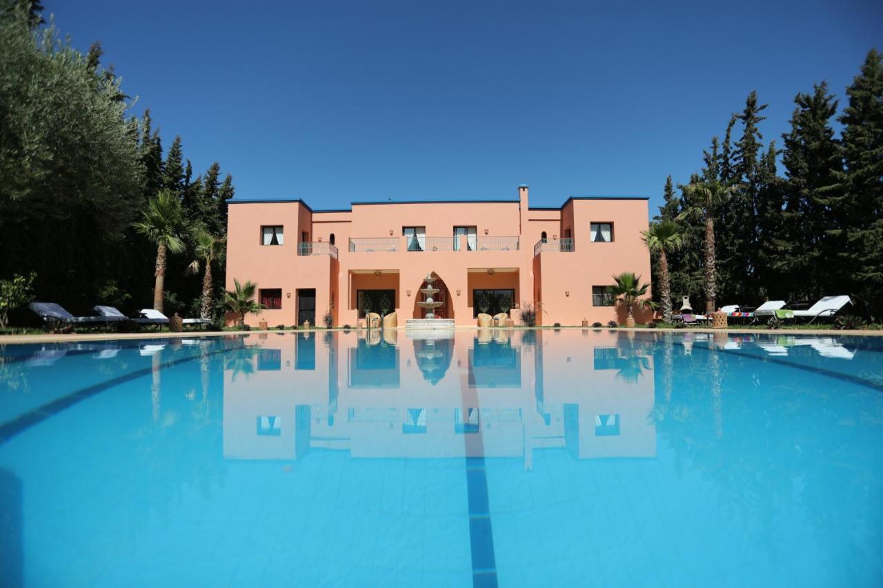 Tiguemine Sarah Hotel Douar Akkara Kültér fotó